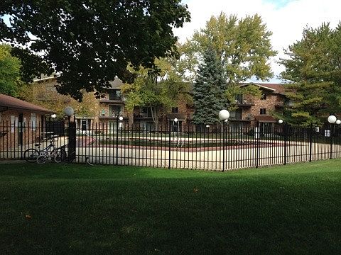 3rd image of 5348 Waterbury Dr APT 1901