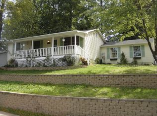 577 Rockbridge Dr SE, Leesburg, VA