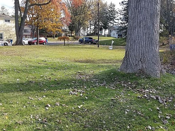 5th image of 930 Wyman Dr