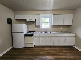 410 S 6th St #6, Knoxville, IA 50138