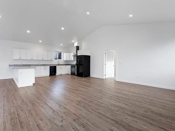 2nd image of 116 Cotter Ct