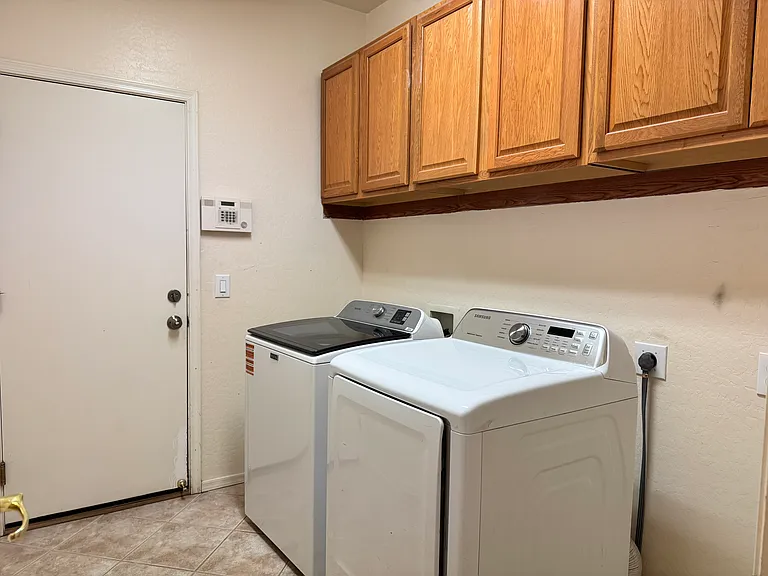 2821 E Stottler Ct — Photo 20
