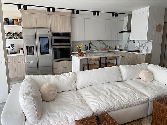 3rd image of 230 174th St APT 817