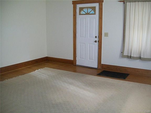 3rd image of 106 Wolf Ave
