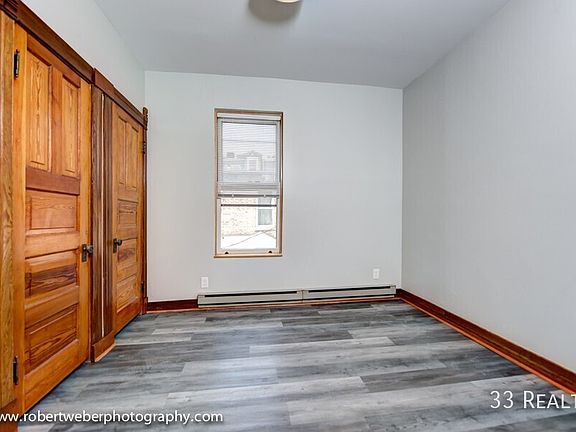 4th image of 919 Pleasant St APT 2R