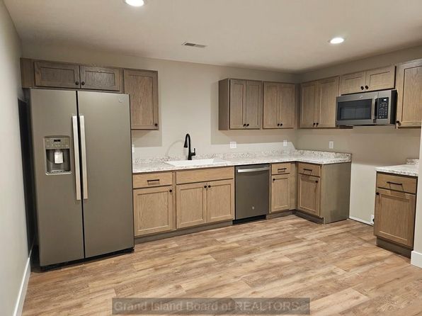 662 Root St, Grand Island, NE 68801