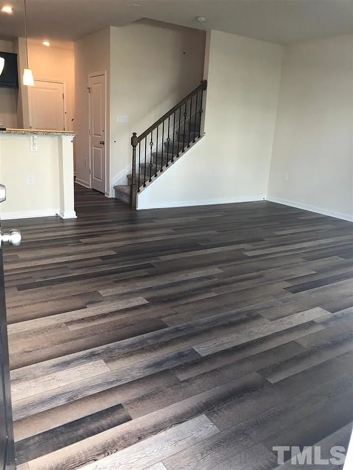 3 bed, 1786 sqft, $1,995 — Photo 3
