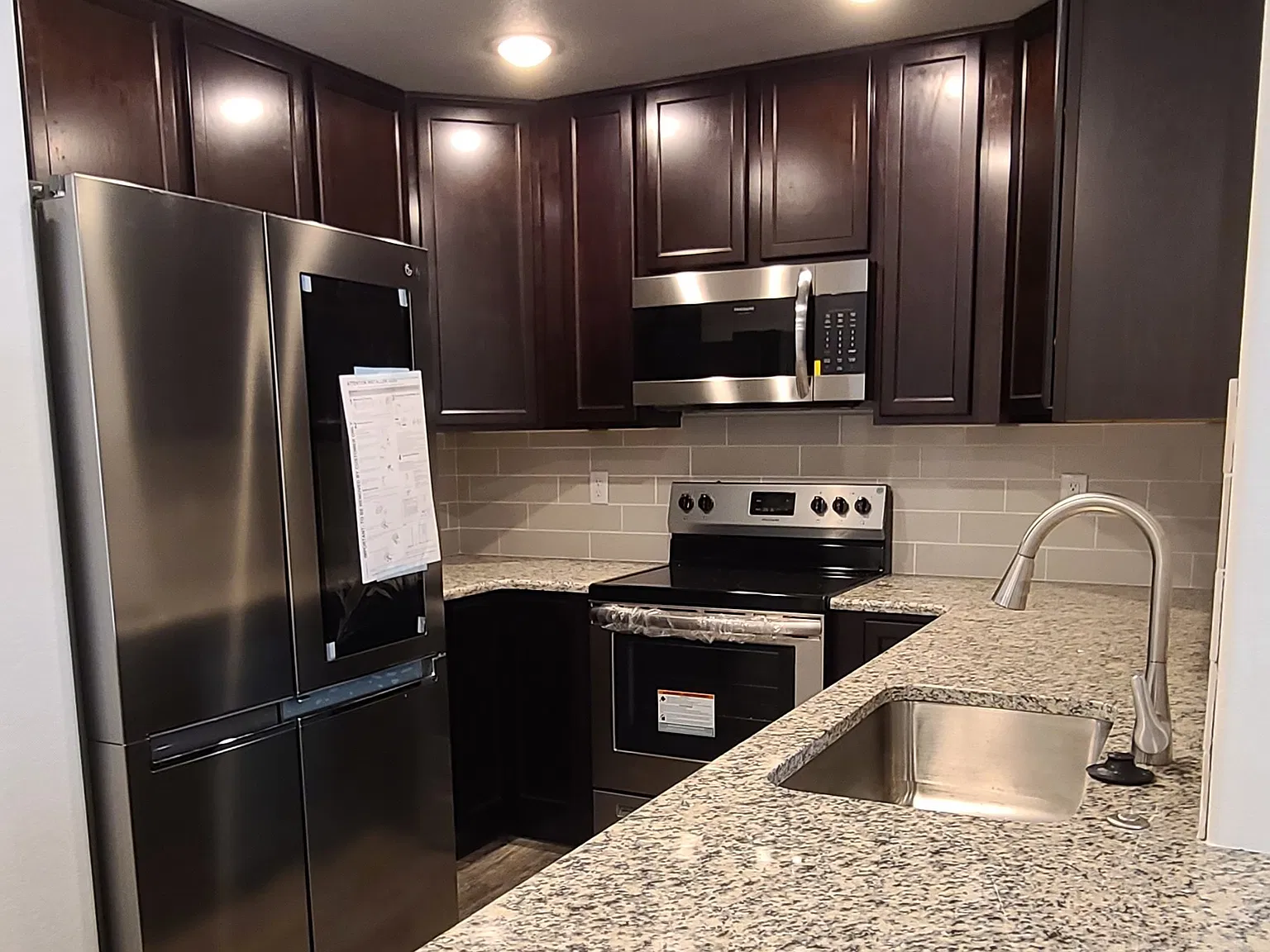 4 bed, 3.5 bath, 1700 sqft, $2,675 — Photo 2