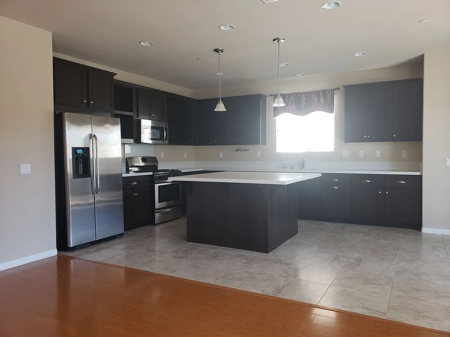 4 bed, 2214 sqft, $3,800 — Photo 1