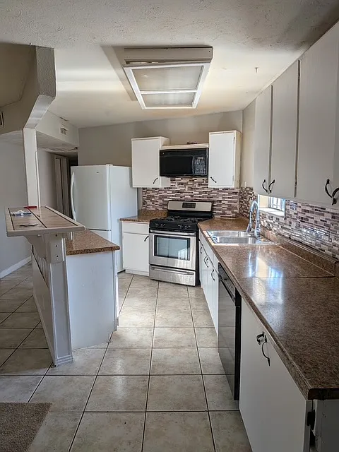 5055 Arvada Way — Photo 2