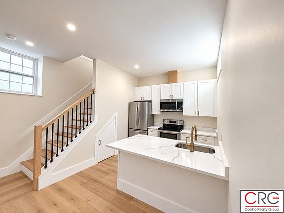 4th image of 140 Summer St #1B