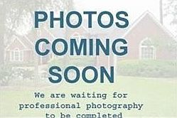 2nd image of 60 Broad Cove Ln