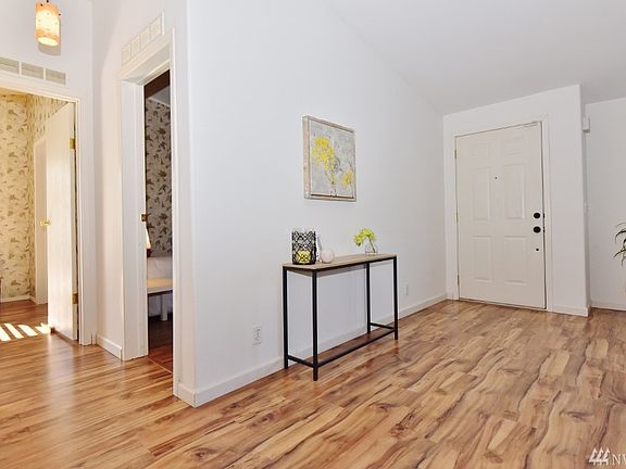 4th image of 4906 Wildflower Ln NE #7