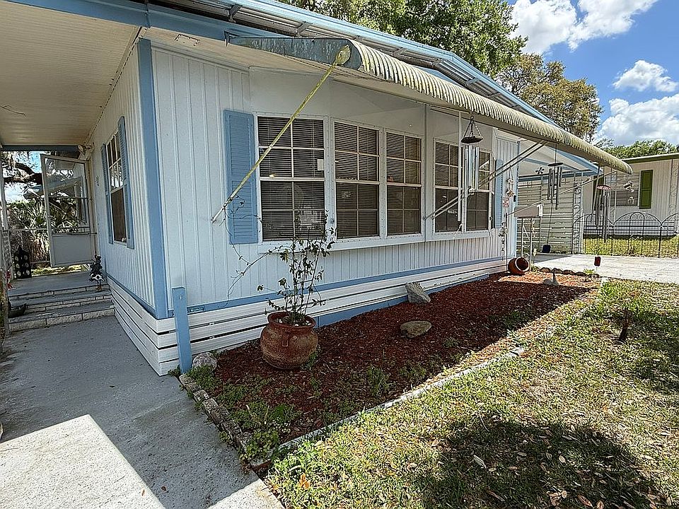 1st image of 4828 Lakeside Dr