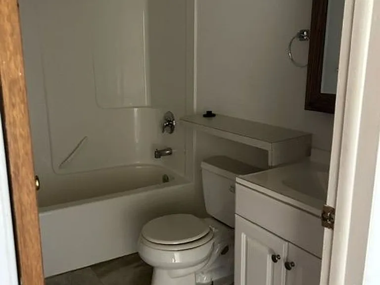 619 Washington Ave — Photo 5