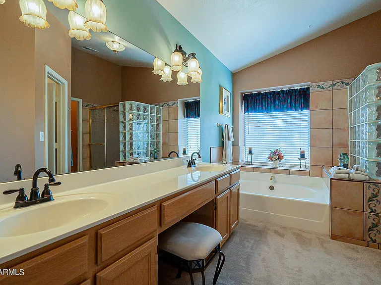 9023 W Lisbon Ln — Photo 36