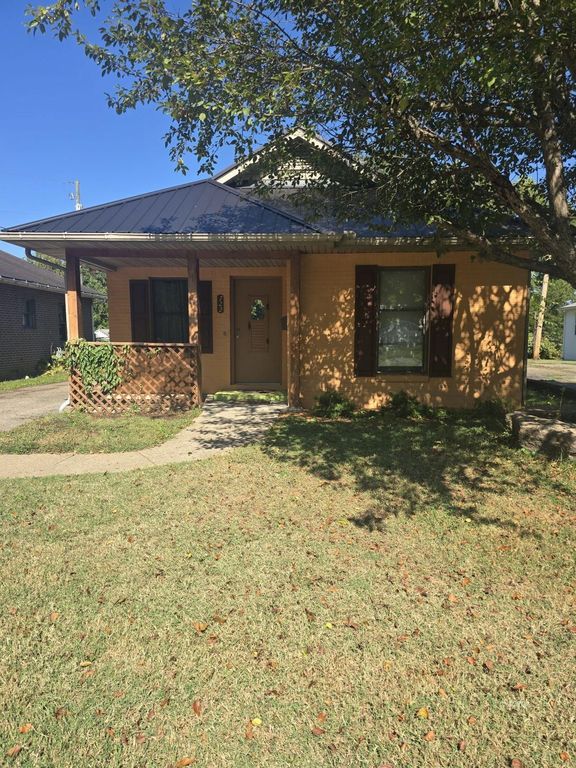 Real estate listing image