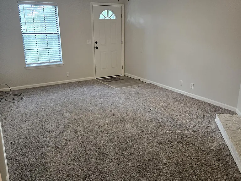 530 Phipps Dr — Photo 5