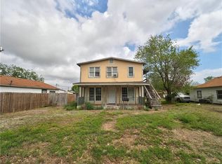 1106 E Huisache Ave, Kingsville, TX 78363