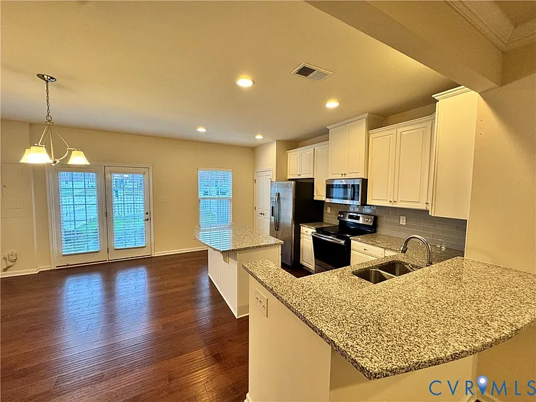 4407 Glasgow Rd — Photo 8