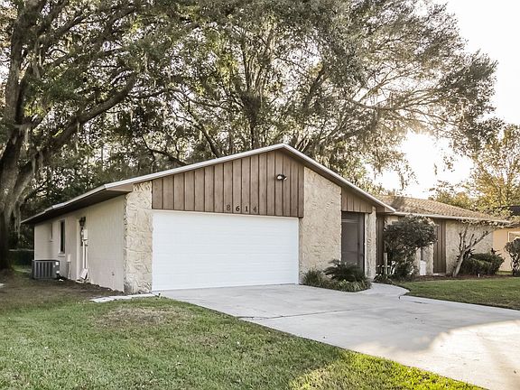 3rd image of 8614 Peppercorn Dr