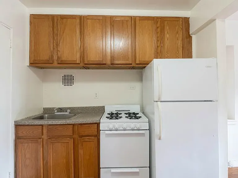 55-05 Woodside Ave #619 — Photo 3