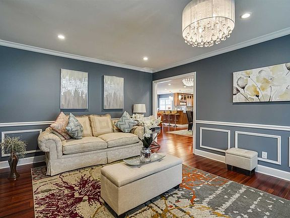5th image of 4 Sagamore Ln