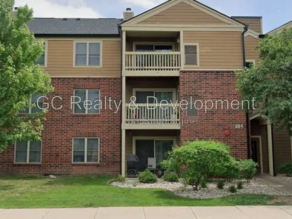 105 Glengarry Dr APT 105, Bloomingdale, IL 60108
