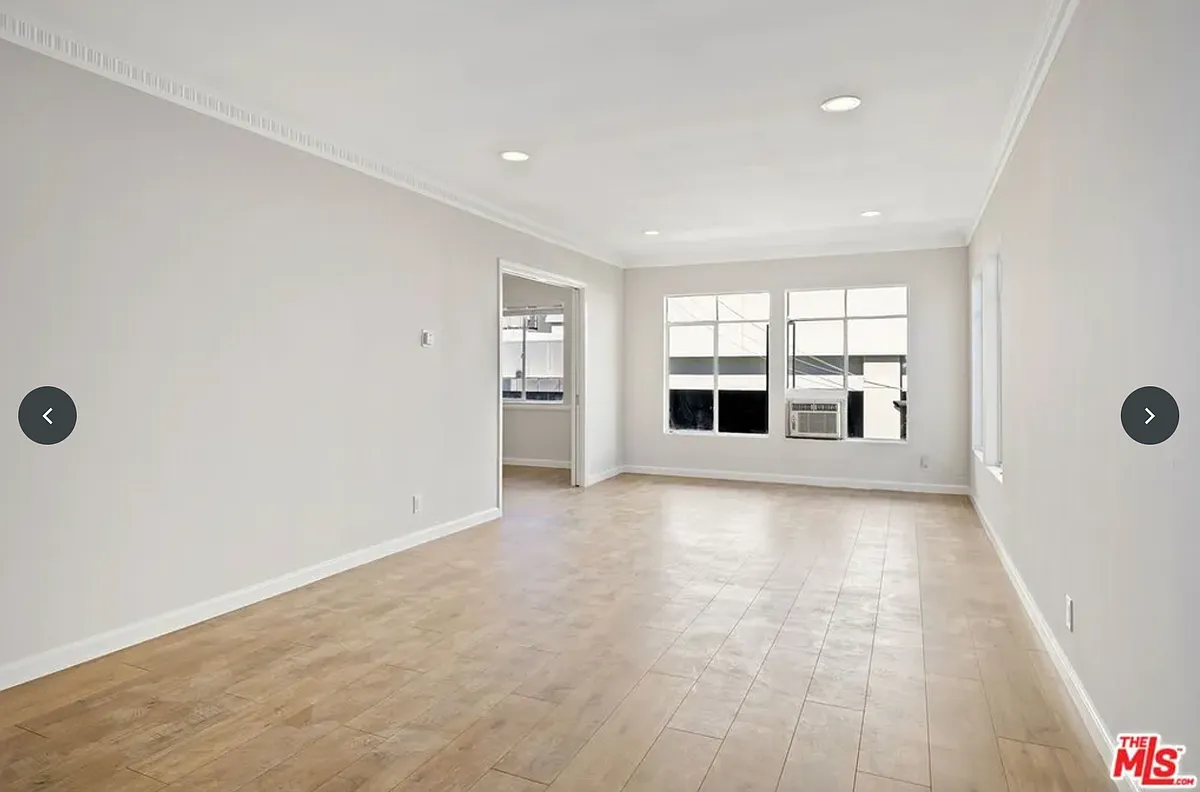 2 bed, 2.0 bath, 1100 sqft, $4,495 — Photo 2