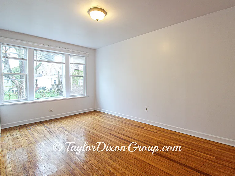 506 E 70th St #1 — Photo 22