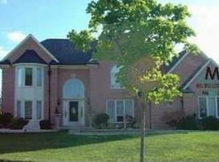 4248 Allegheny Dr, Sterling Heights, MI 48314