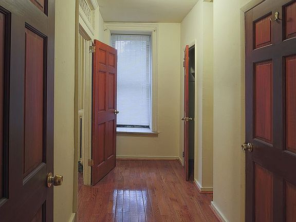 4th image of 156 Manhattan Ave APT 1A