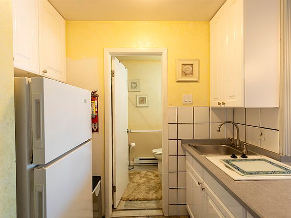 3rd image of 725 Allen Dr #234B