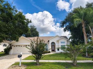 8701 MIDDLE CROSS PLACE, TAMPA, FL 33635