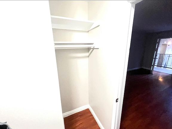 4th image of 4623 La Mirada Ave #10