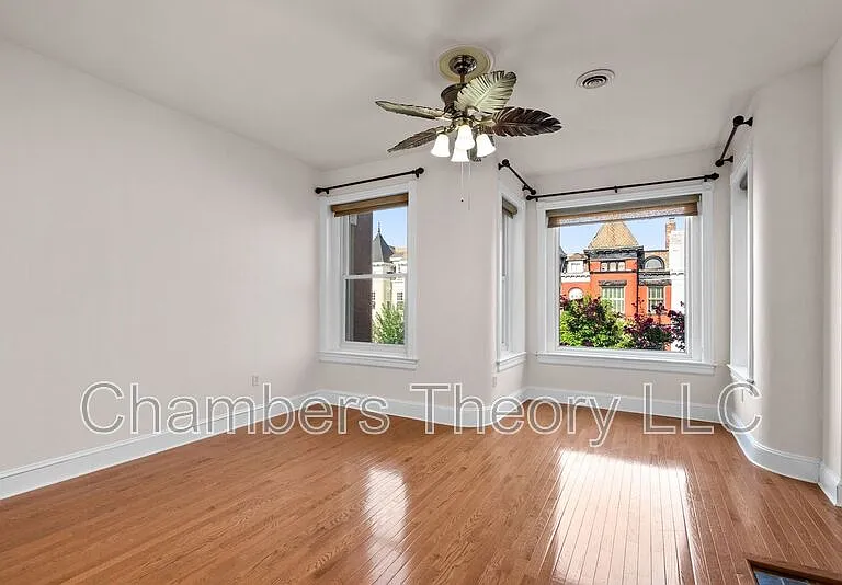 1745 1st St NW — Photo 24