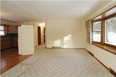 3rd image of 4823 Burgis Ave SE