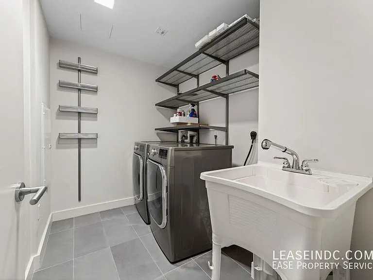 1332 8th St NW — Photo 17