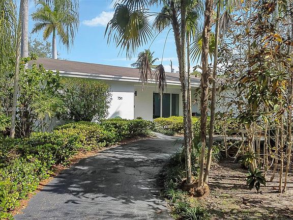 3rd image of 7511 SW 172nd St