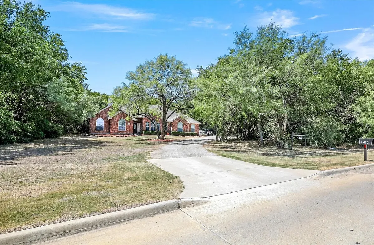 Building Photo - 4410 W Dickson Ln