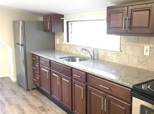 245 Scudder Ave APT 6, Northport, NY 11768