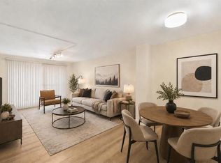 523 N 15th Ave SW #201, Calgary, AB T2R 0R3