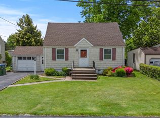 57 Roosevelt Blvd, Edison, NJ 08837