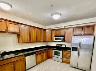 28 Adams St #201, Worcester, MA 01604
