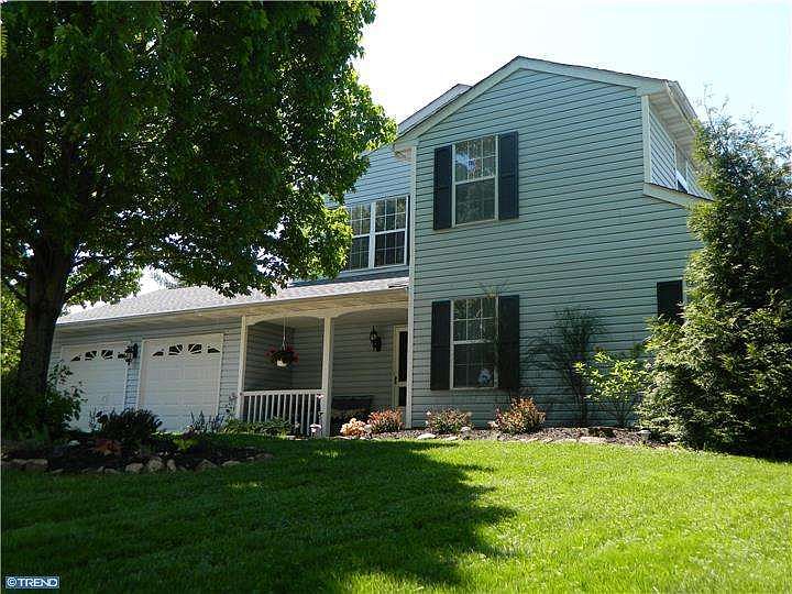 1st image of 157 Burgundy Ln