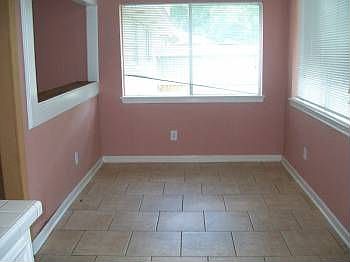5th image of 3423 Saratoga Dr