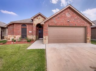 317 Green Meadows Rd, Wilmer, TX 75172