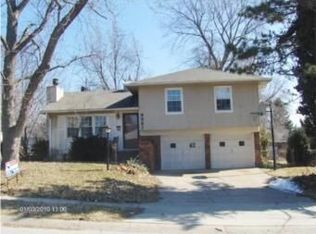 4221 S Cottage Ave, Independence, MO 64055
