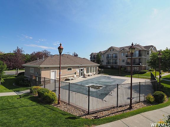 3rd image of 6851 Romney Park Dr #G6