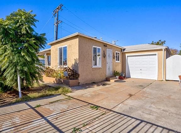 3rd image of 4428 Logan Ave